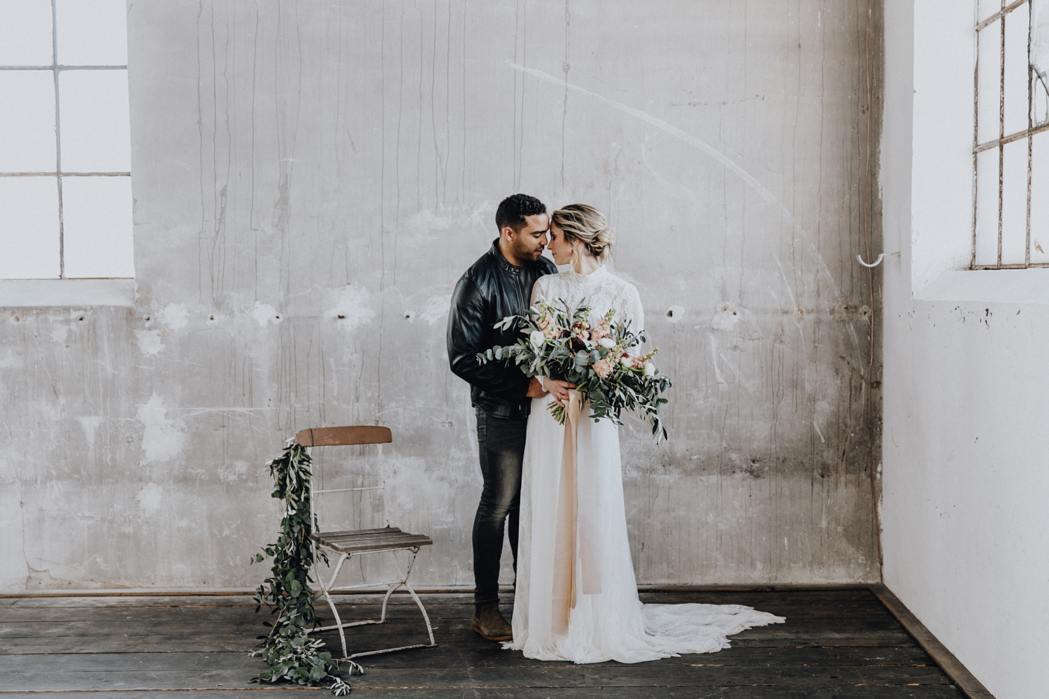 Wedding Photography: Candid vs Posed Shots